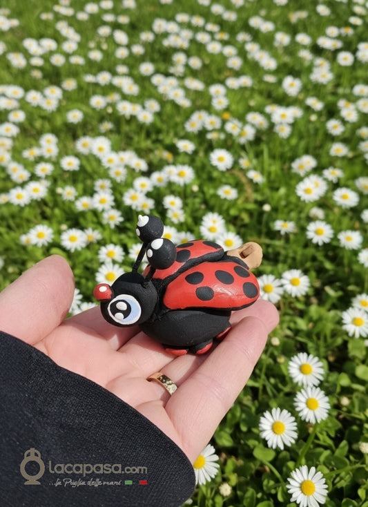 COCCINELLA - Fischietto in Terracotta Bomboniera - Lacapasa.com